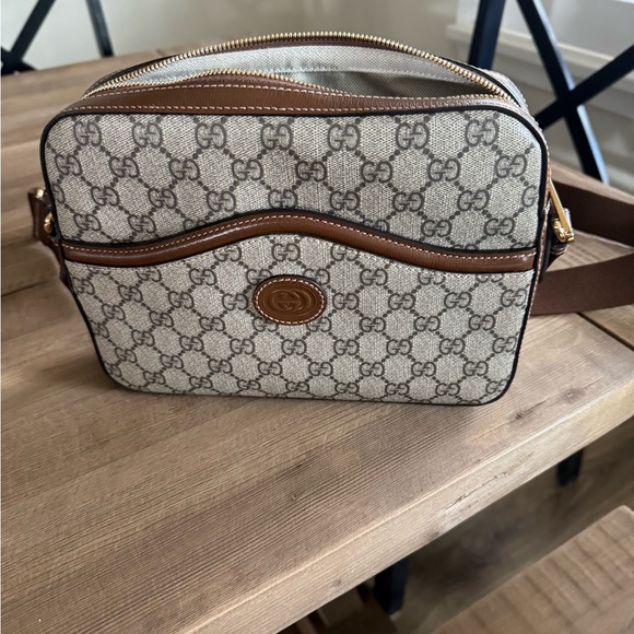 Gucci Messenger Bag - Picture 5 of 5